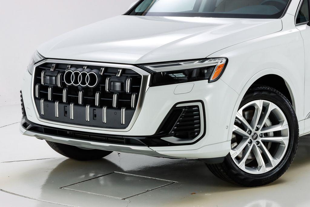 used 2025 Audi Q7 car, priced at $56,829