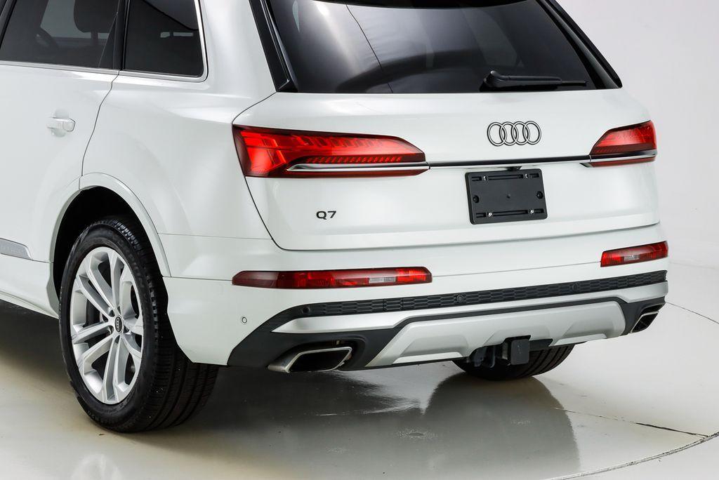 used 2025 Audi Q7 car, priced at $56,829