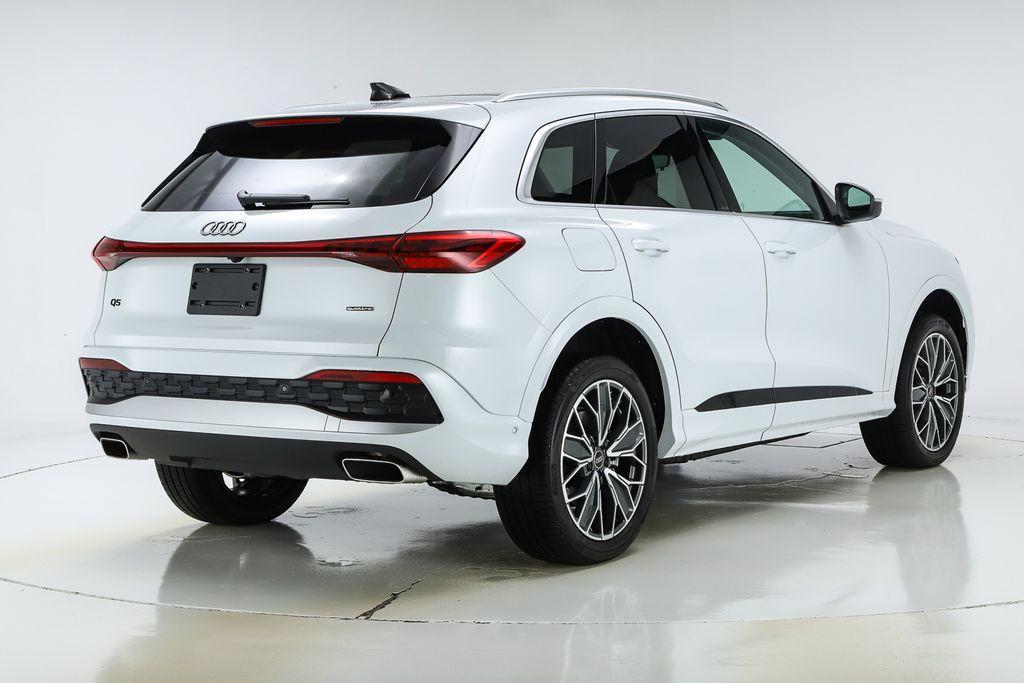 new 2025 Audi Q5 car, priced at $60,975