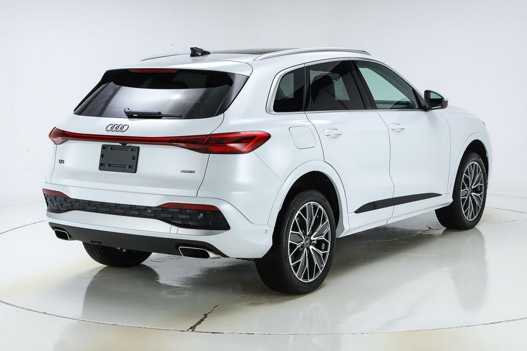 new 2025 Audi Q5 car, priced at $60,975