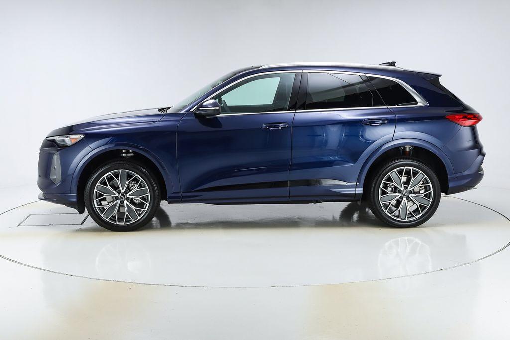 new 2025 Audi Q5 car, priced at $61,950