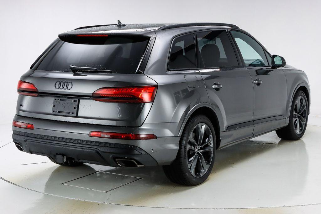 new 2025 Audi Q7 car, priced at $84,455