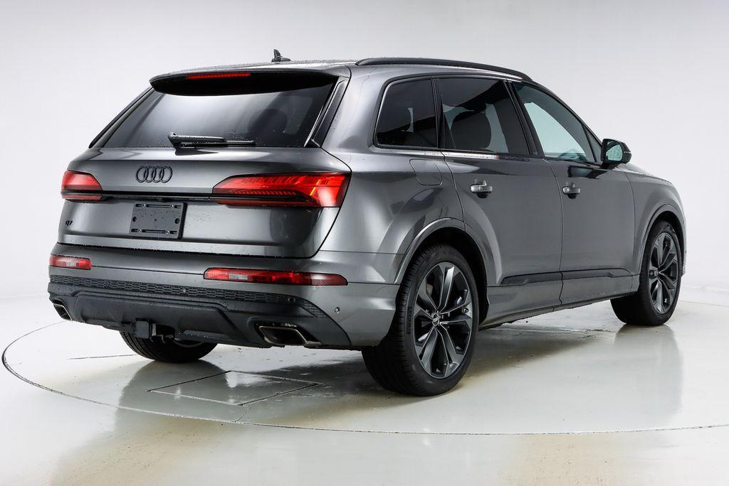 new 2025 Audi Q7 car, priced at $84,455