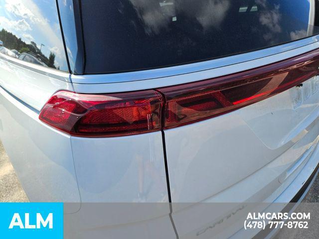 used 2024 Kia Carnival car, priced at $25,920