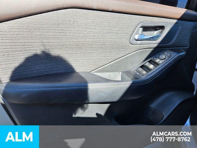 used 2022 Nissan Rogue car, priced at $17,460