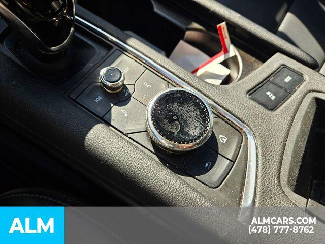 used 2022 Cadillac XT5 car, priced at $24,920