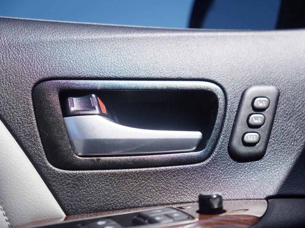 used 2017 Toyota Sienna car, priced at $26,251