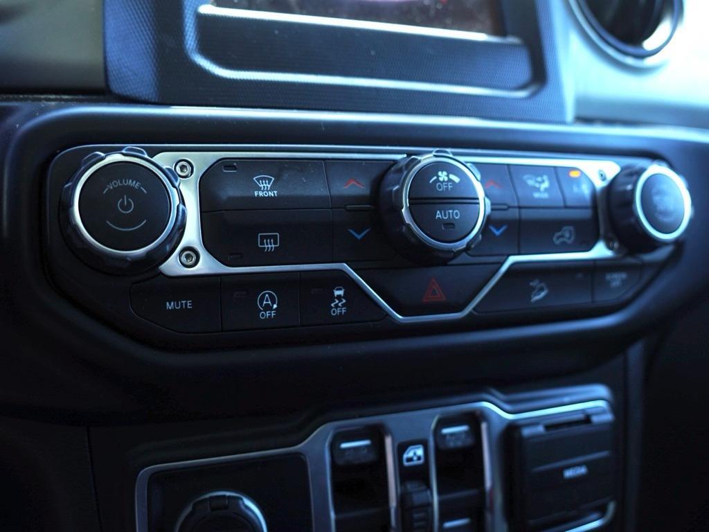 used 2019 Jeep Wrangler Unlimited car, priced at $23,533