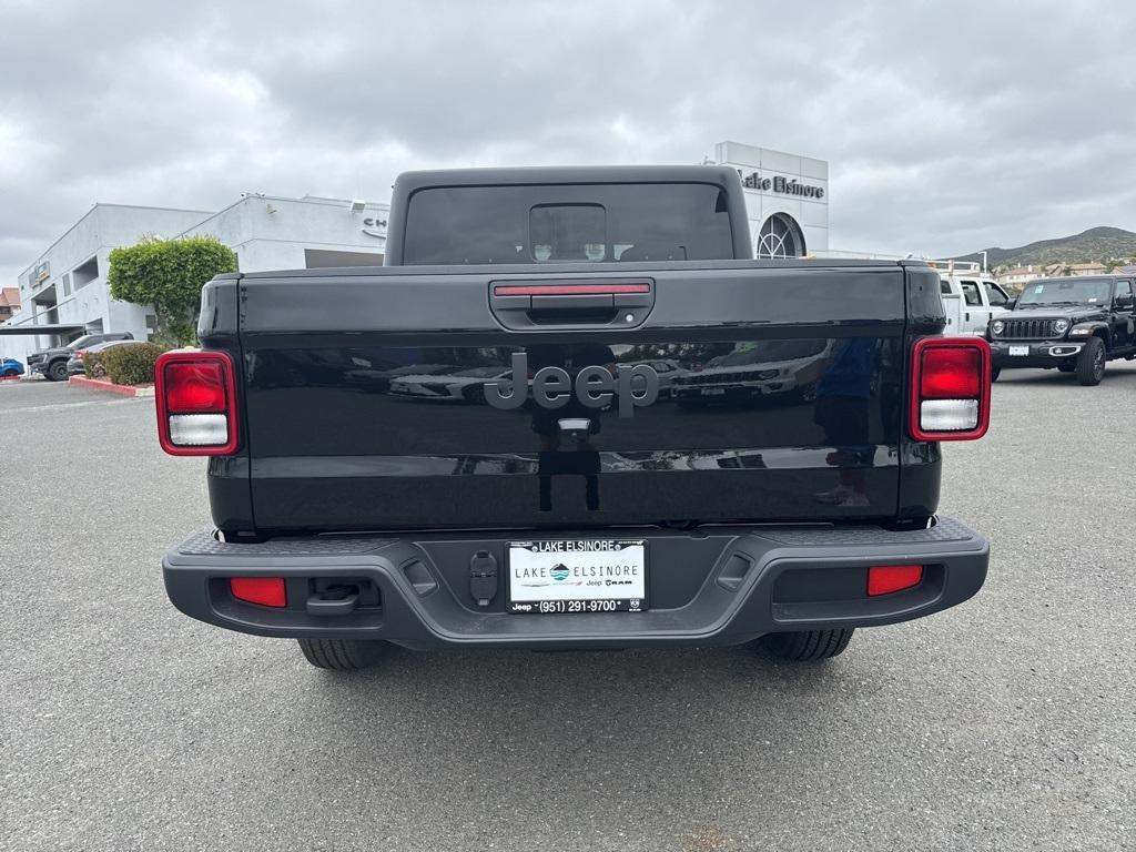 new 2025 Jeep Gladiator car, priced at $36,651