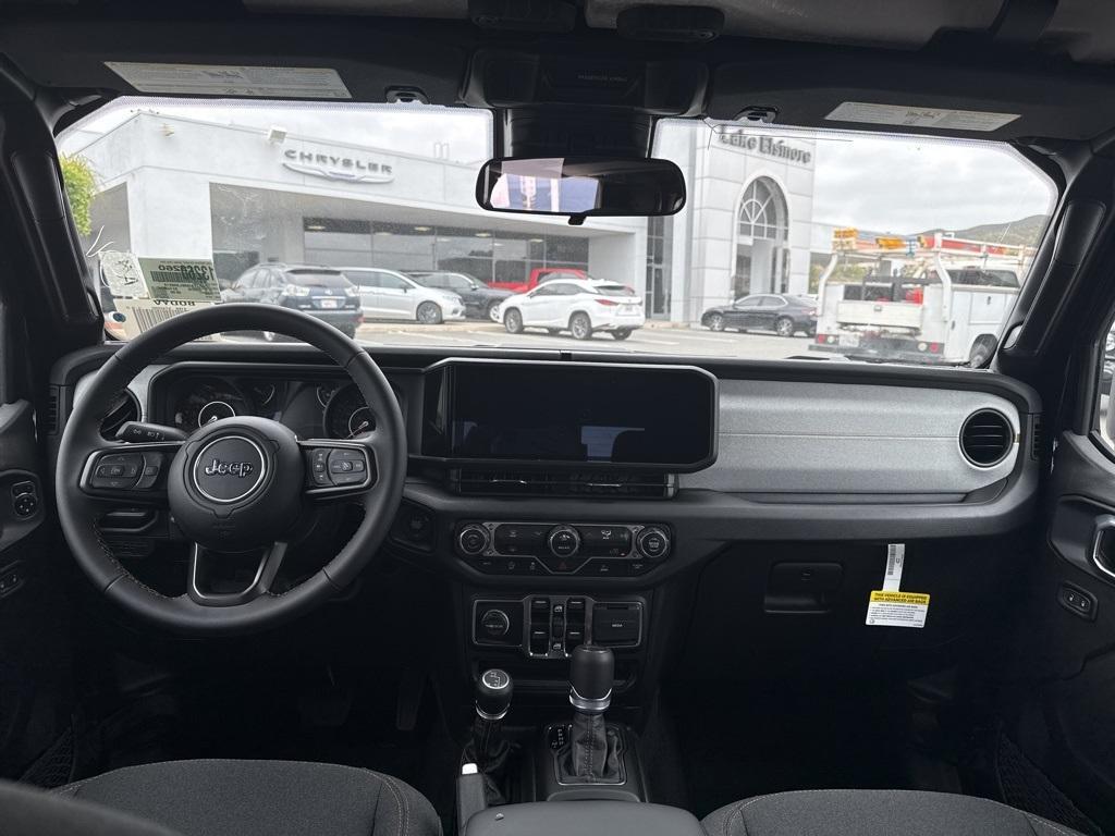 new 2025 Jeep Gladiator car, priced at $36,651