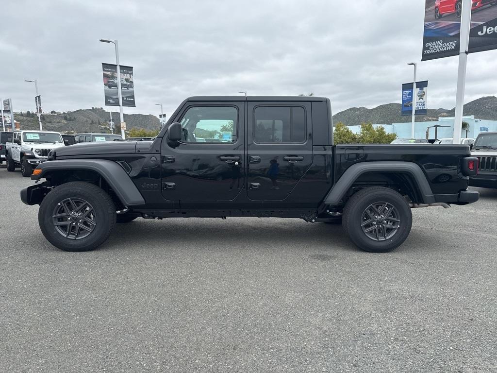new 2025 Jeep Gladiator car, priced at $36,651