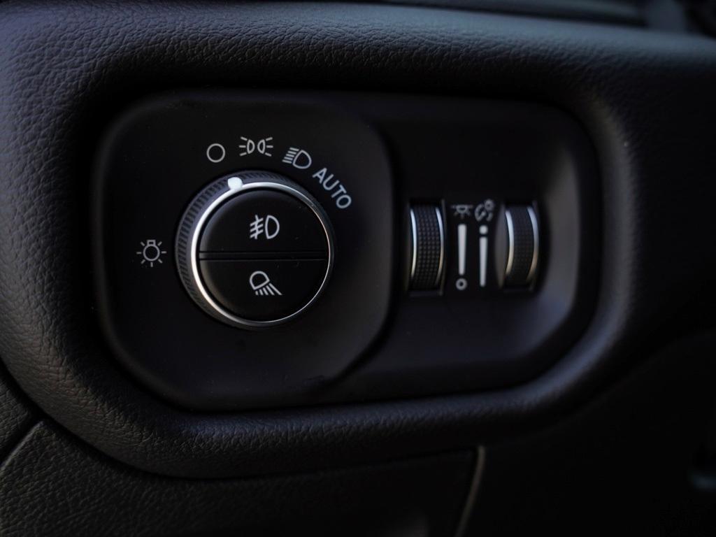 new 2025 Ram 1500 car, priced at $46,042