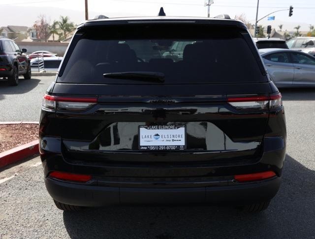 new 2025 Jeep Grand Cherokee car, priced at $38,104