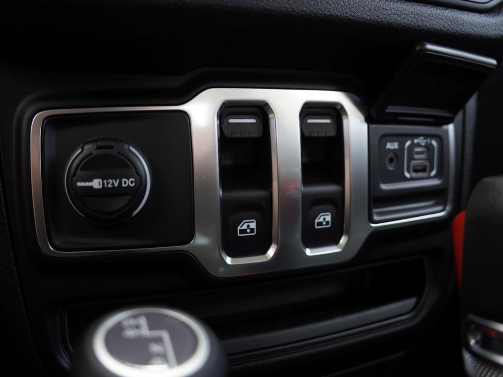 new 2025 Jeep Wrangler car, priced at $34,579