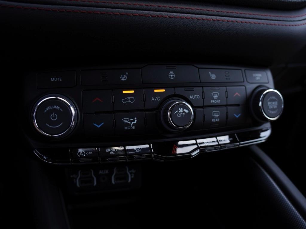 new 2024 Dodge Durango car, priced at $40,042