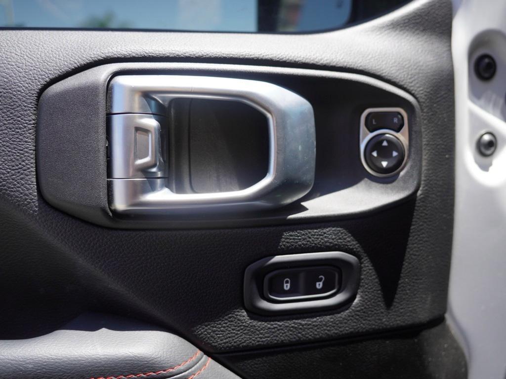 used 2023 Jeep Gladiator car, priced at $43,594