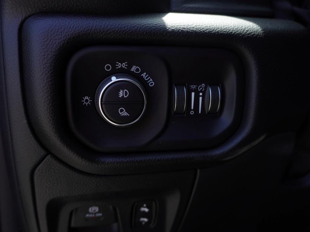 new 2025 Ram 1500 car, priced at $32,909