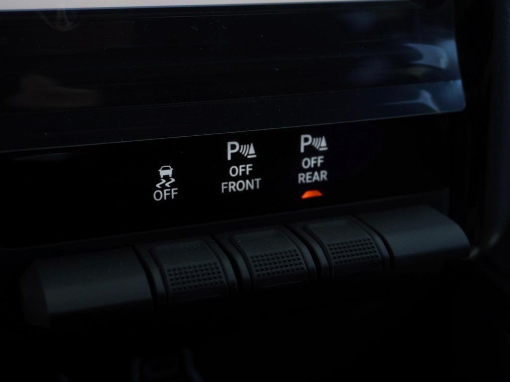 new 2025 Ram 1500 car, priced at $32,909