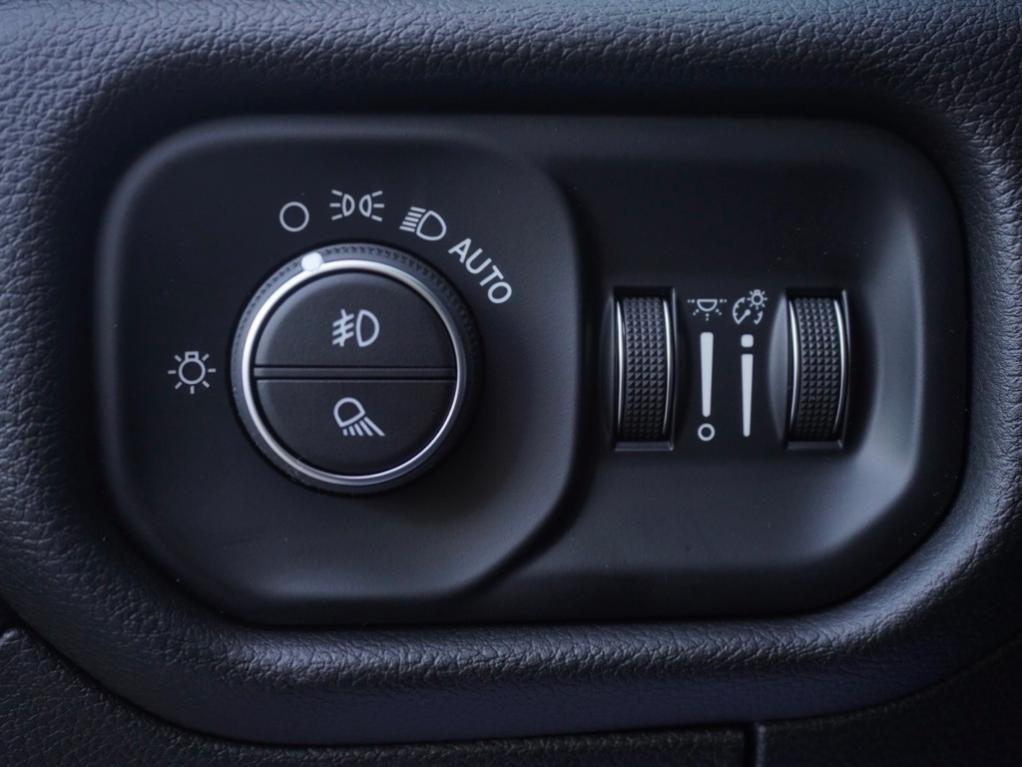 new 2026 Ram 1500 car, priced at $43,401