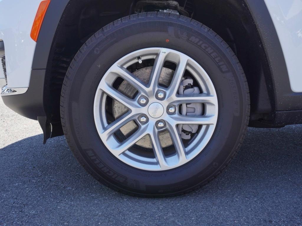new 2025 Jeep Grand Cherokee L car, priced at $41,569