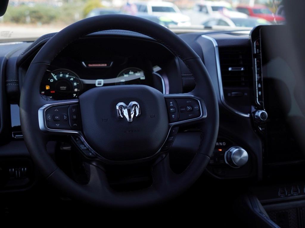 new 2025 Ram 1500 car, priced at $60,631