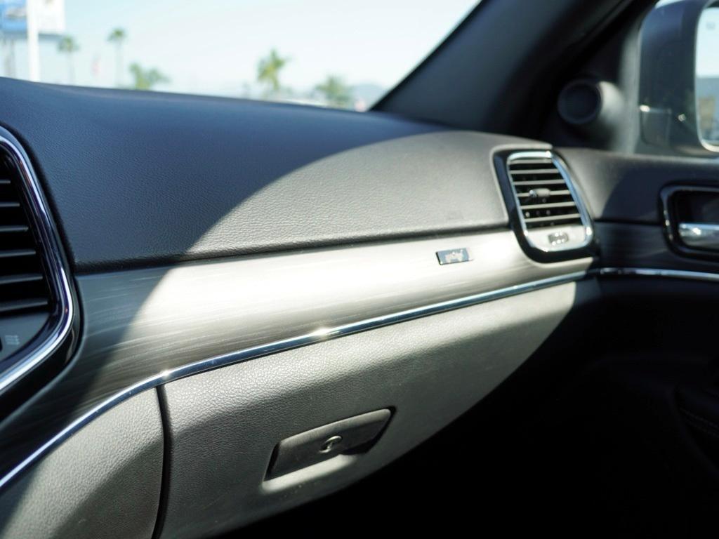 used 2021 Jeep Grand Cherokee car, priced at $32,200