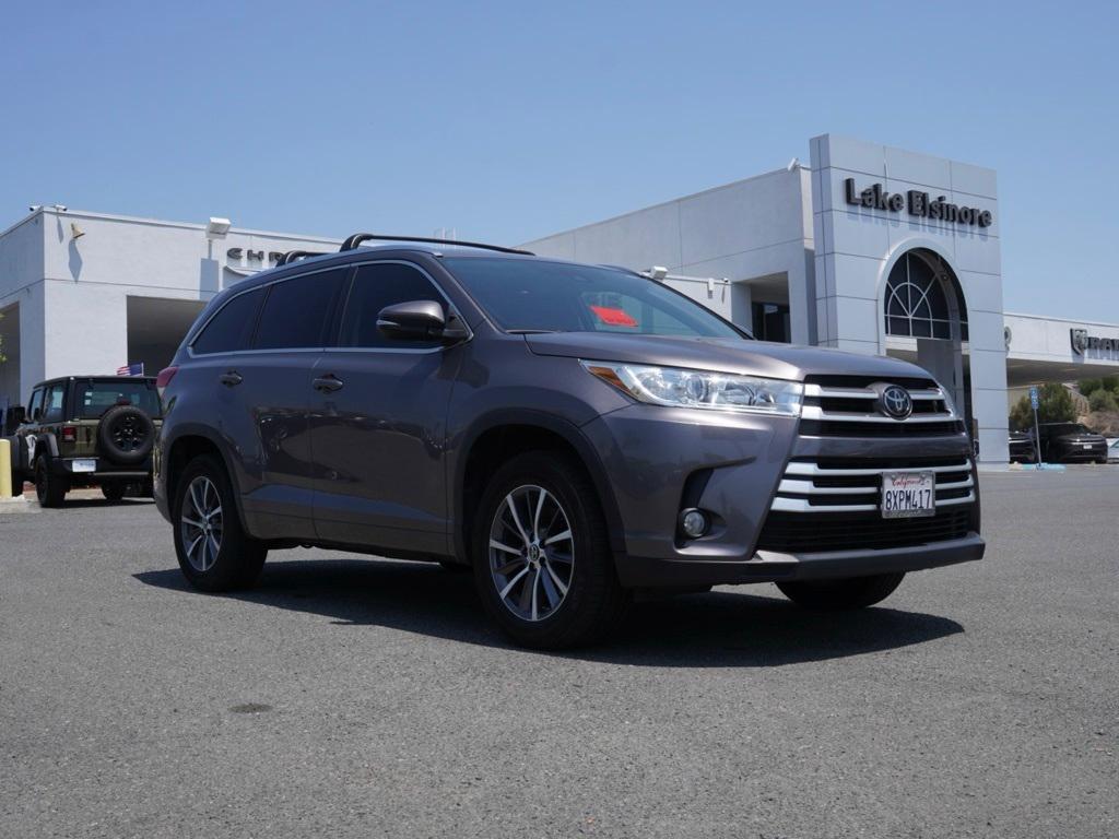 used 2018 Toyota Highlander car, priced at $24,574