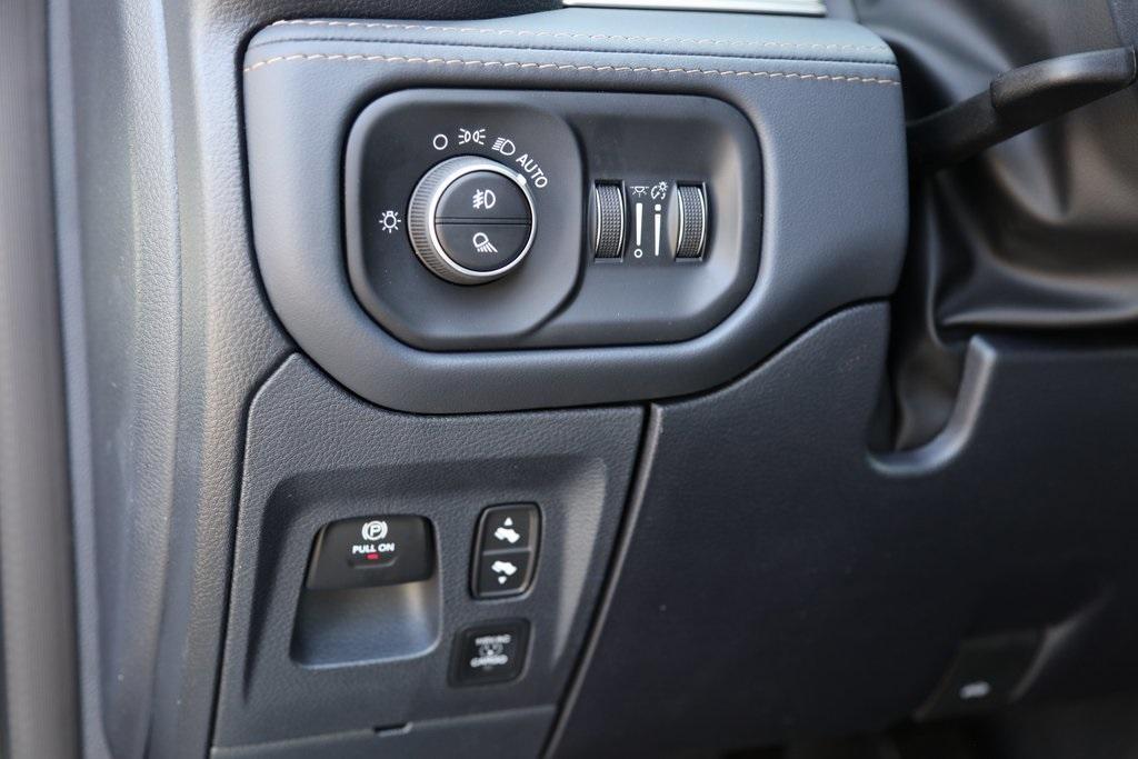 new 2025 Ram 1500 car, priced at $88,605