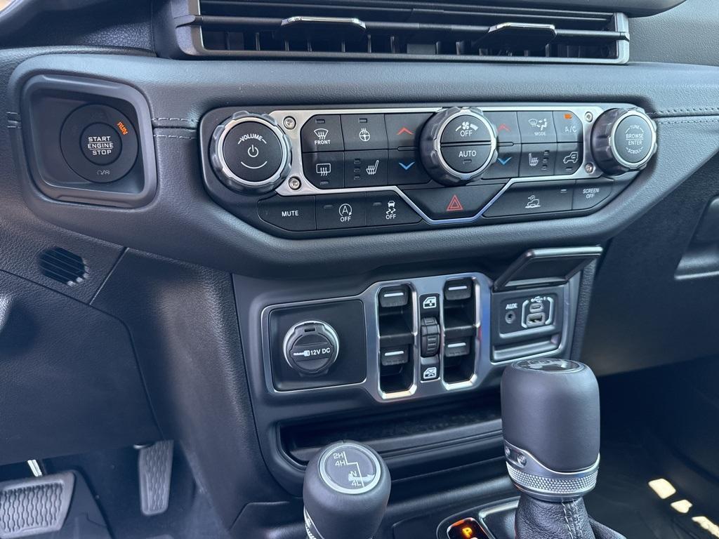 new 2025 Jeep Wrangler car, priced at $44,440