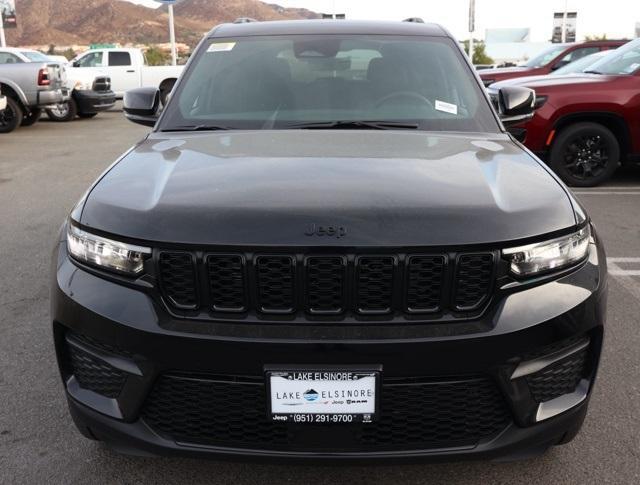 new 2025 Jeep Grand Cherokee car, priced at $40,175