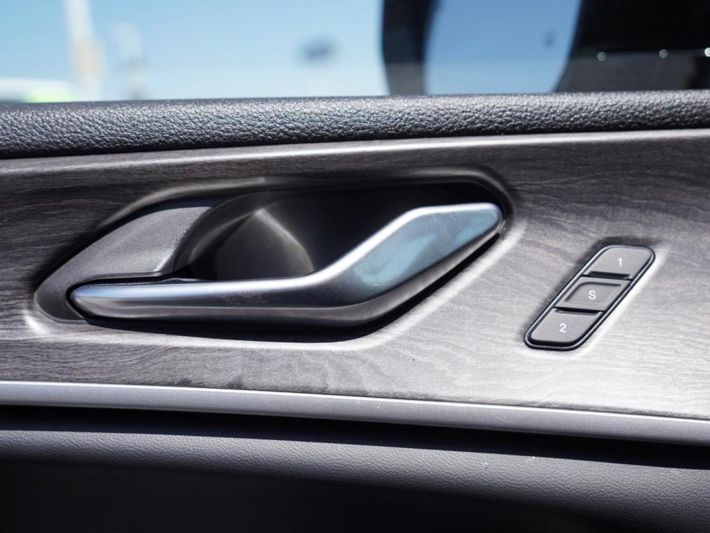 used 2023 Jeep Grand Cherokee L car, priced at $30,995