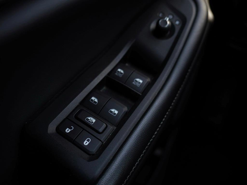used 2023 Jeep Grand Cherokee L car, priced at $30,995