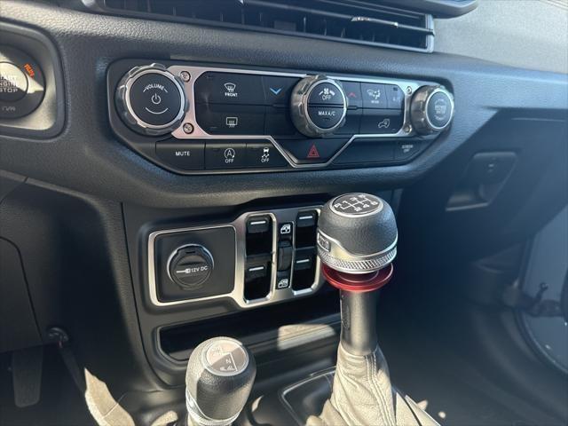 new 2025 Jeep Wrangler car, priced at $36,527