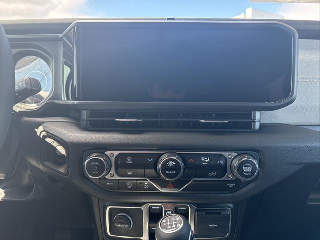 new 2025 Jeep Wrangler car, priced at $36,527