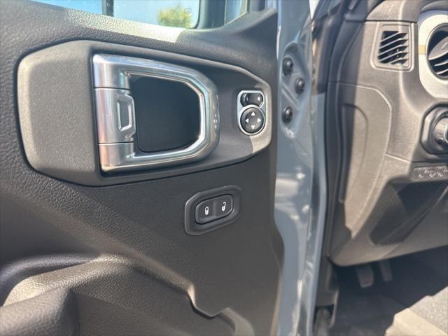 new 2025 Jeep Wrangler car, priced at $36,527
