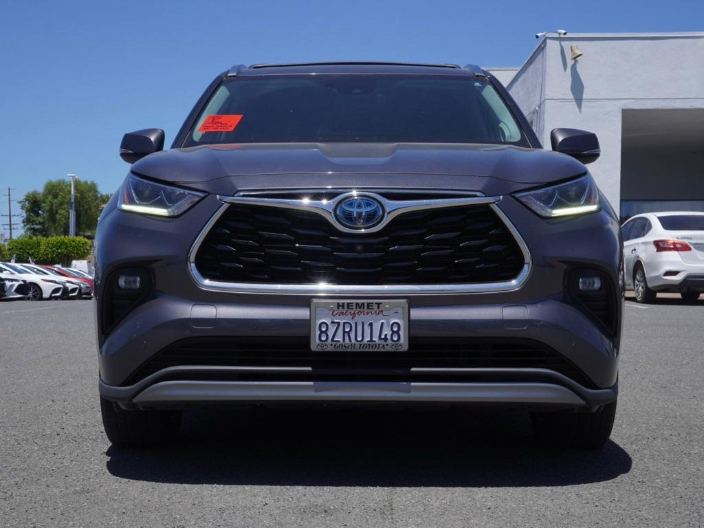 used 2022 Toyota Highlander Hybrid car, priced at $39,230