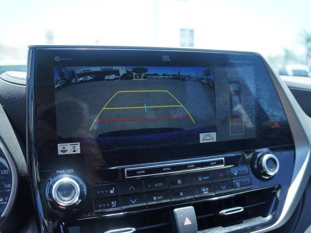 used 2022 Toyota Highlander Hybrid car, priced at $39,230