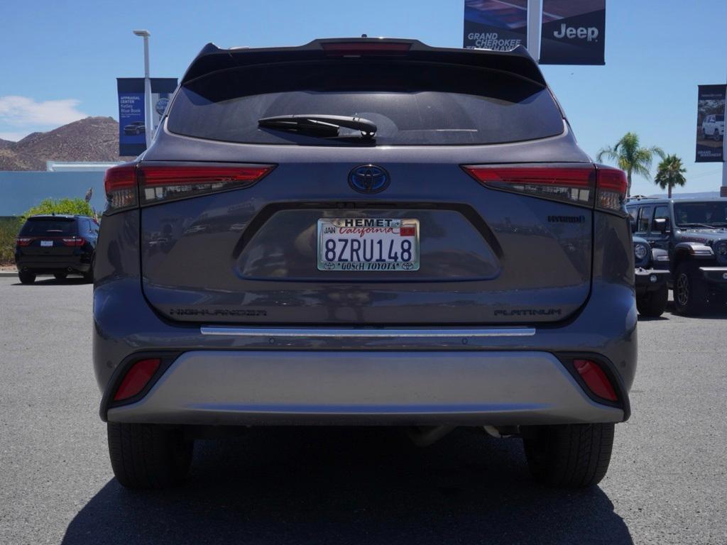 used 2022 Toyota Highlander Hybrid car, priced at $39,230