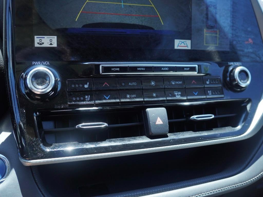 used 2022 Toyota Highlander Hybrid car, priced at $39,230