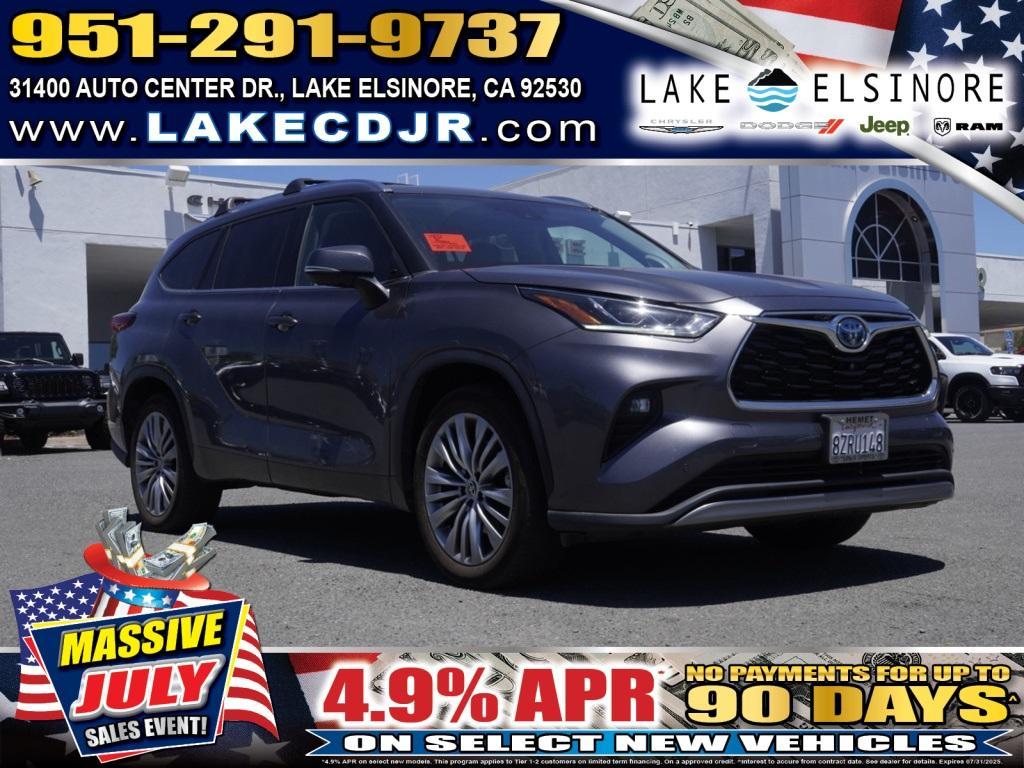 used 2022 Toyota Highlander Hybrid car, priced at $39,230