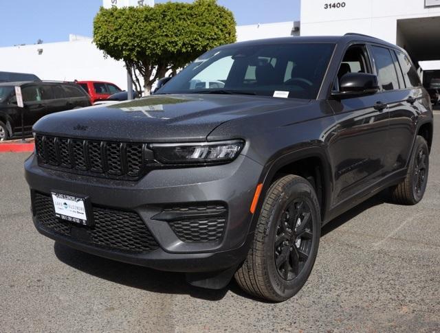 new 2025 Jeep Grand Cherokee car, priced at $38,969