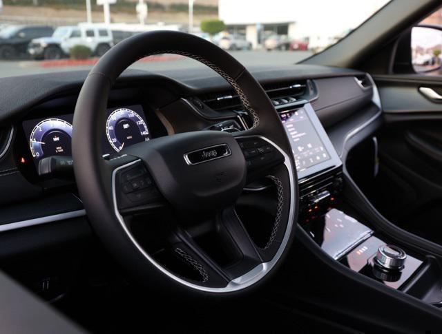 new 2025 Jeep Grand Cherokee L car, priced at $35,674
