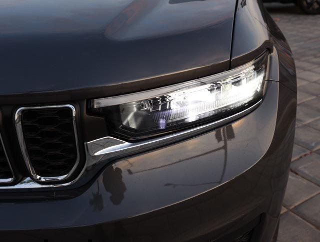new 2025 Jeep Grand Cherokee L car, priced at $35,674