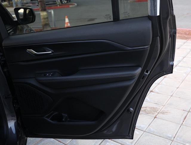 new 2025 Jeep Grand Cherokee L car, priced at $35,674