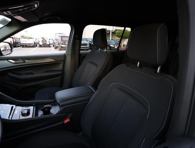 new 2025 Jeep Grand Cherokee L car, priced at $35,674