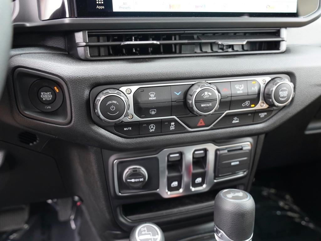 new 2025 Jeep Wrangler car, priced at $34,632