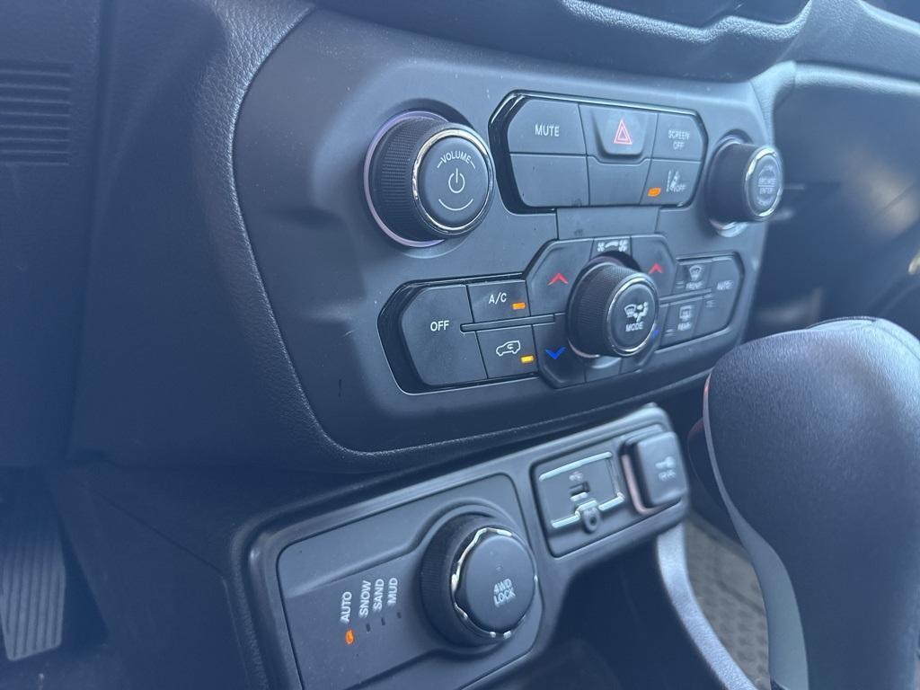 used 2023 Jeep Renegade car, priced at $18,786