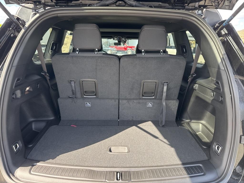 new 2025 Jeep Grand Cherokee L car, priced at $35,300