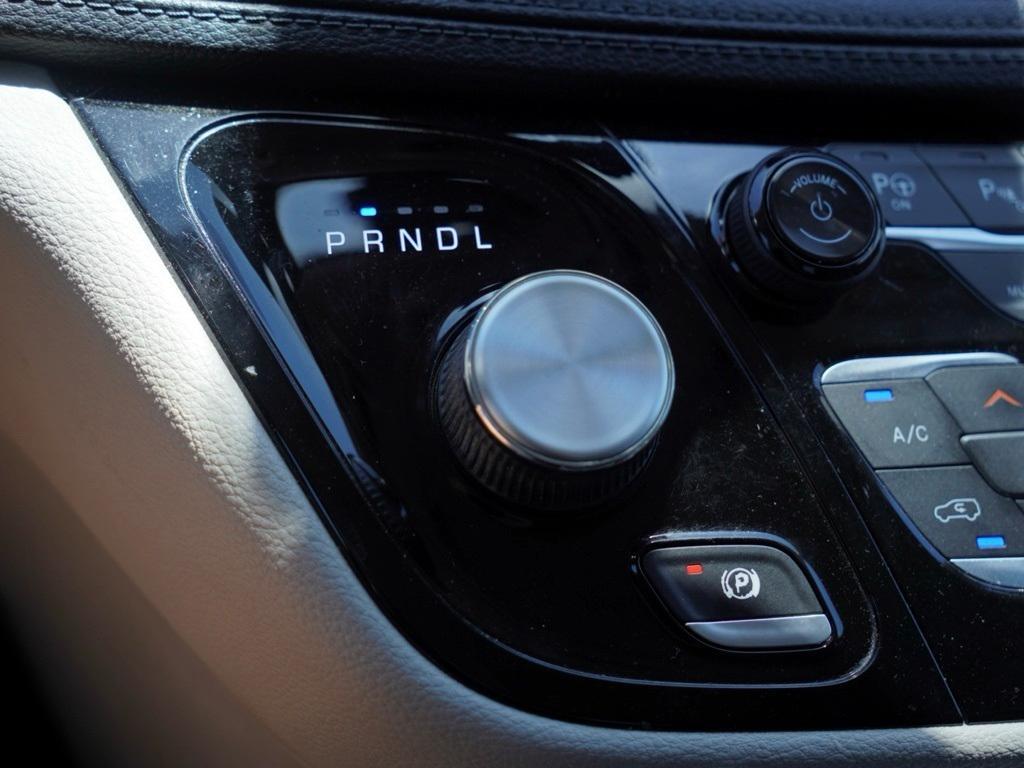 used 2020 Chrysler Pacifica car, priced at $20,551