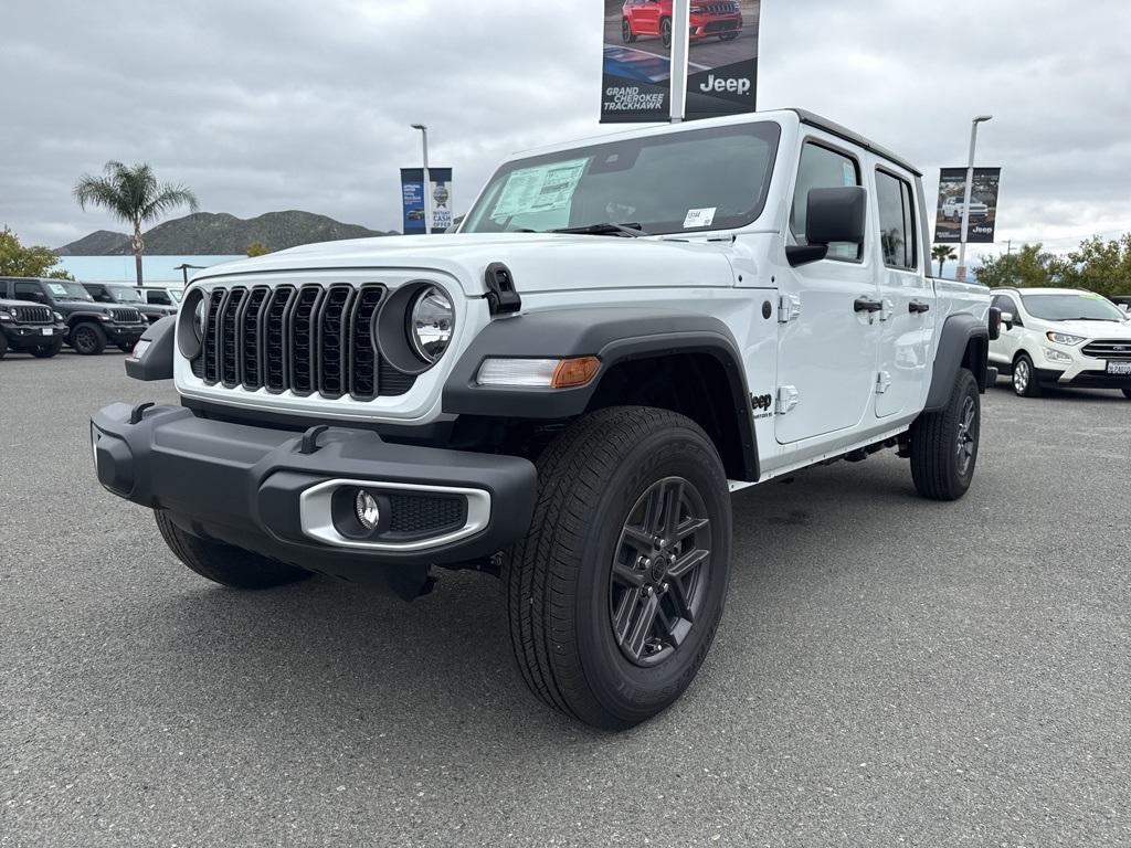 new 2025 Jeep Gladiator car, priced at $36,728